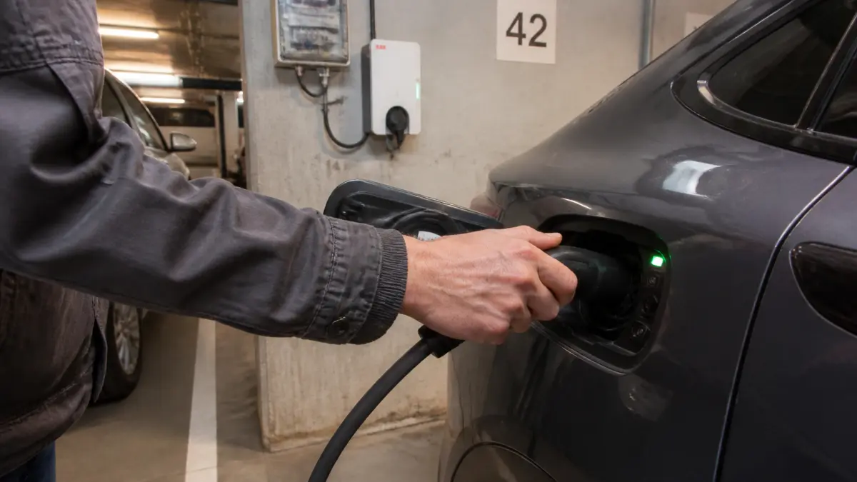 Installation d'une borne de recharge en copropriété : droits et procédure